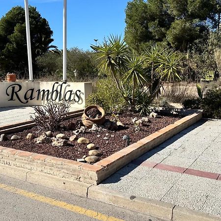 Orihuela - Las Ramblas - Casa Pino Dehesa de Campoamor  Екстер'єр фото